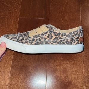 Blowfish leopard shoes